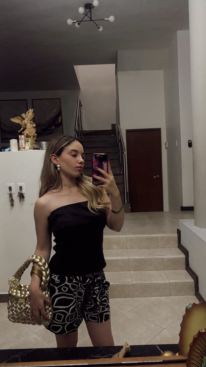 Simple Black Top