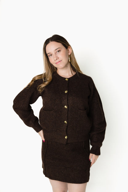Basic Brown Sueter
